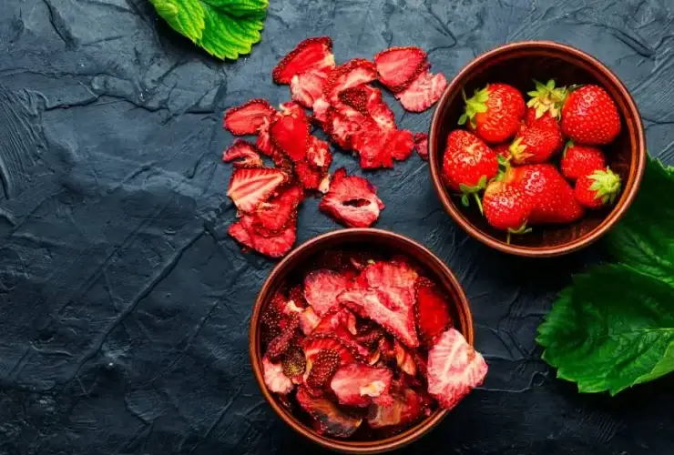 Dehydrating strawberries - TAGLEVEL